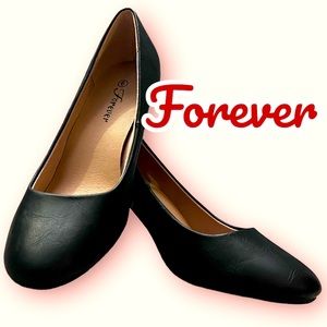 NWT Forever Debbi round toe pumps in black. Size 6 👠👠👠👠👠👠👠👠👠👠👠👠👠👠